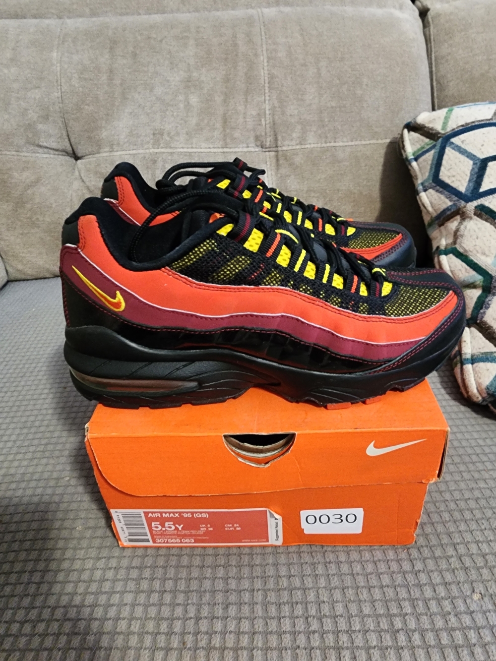 Nike Air Max 95 Black Red Orange Yellow (Read Discription)5.5 Y /7 W.